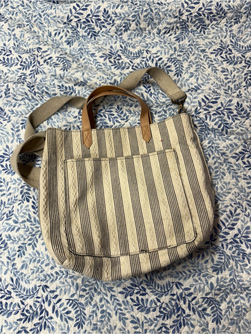 Thirty-One Canvas Stripe Tote Bag with Leather Handles